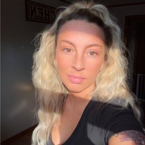 Meet your Posher, Ang